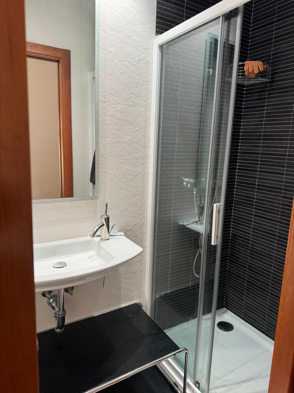 988f397e-61c5-44fb-a758-432ea20e87de